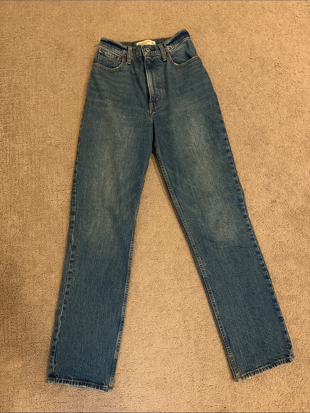 Abercrombie & Fitch 90s Straight Ultra High Rise Curve Love Jean